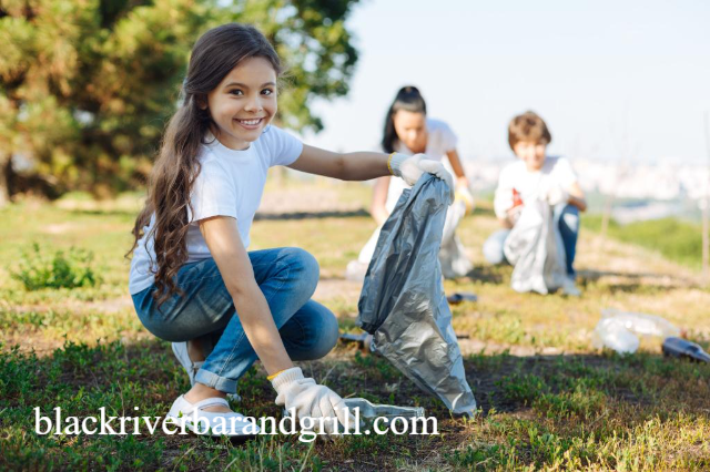 Cara Mengajarkan Community Service Projects untuk Anak